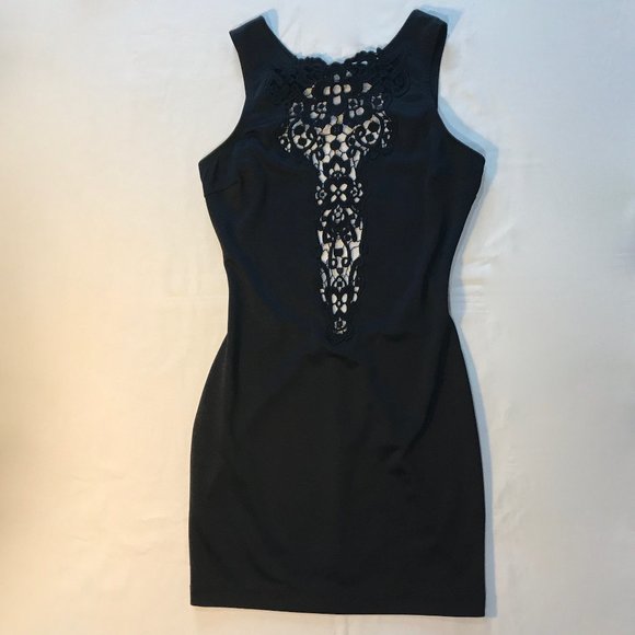 Black bodycon dress with open back - Picture 3 of 9